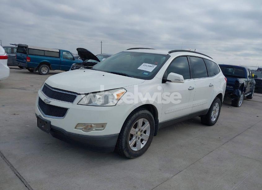 Photo 2 of 2011 Chevrolet Traverse 1LT (VIN 1GNKRGED8BJ280502)