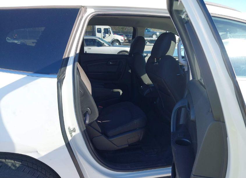 Photo 8 of 2011 Chevrolet Traverse 1LT (VIN 1GNKRGED8BJ415283)