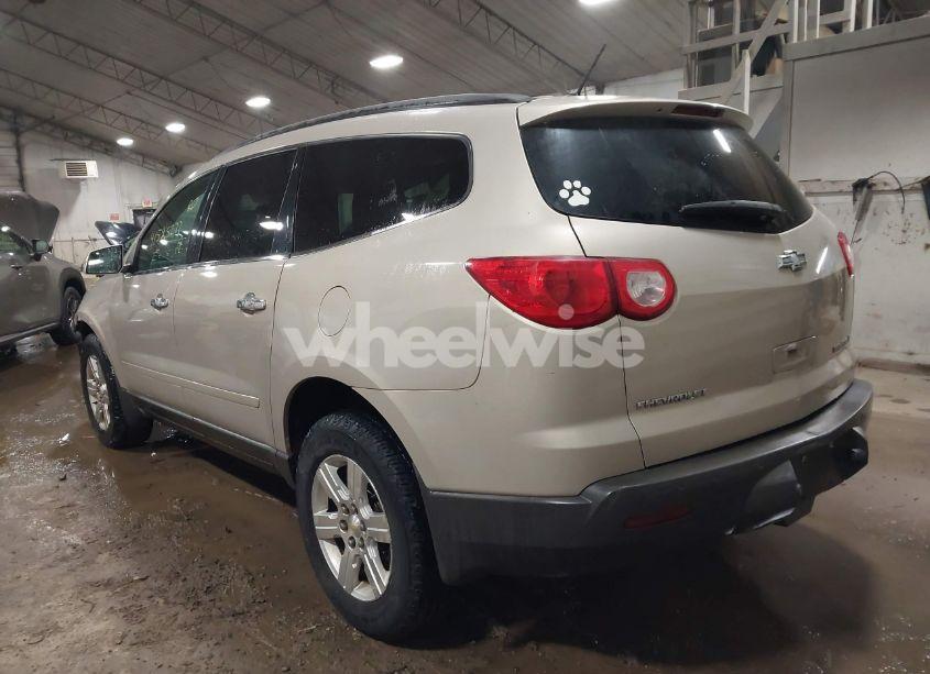 Photo 3 of 2011 Chevrolet Traverse 1LT (VIN 1GNKRGED9BJ253986)