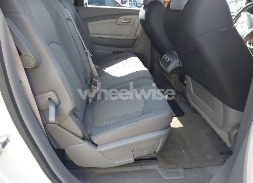 Photo 8 of 2012 Chevrolet Traverse 1LT (VIN 1GNKRGED9CJ152898)