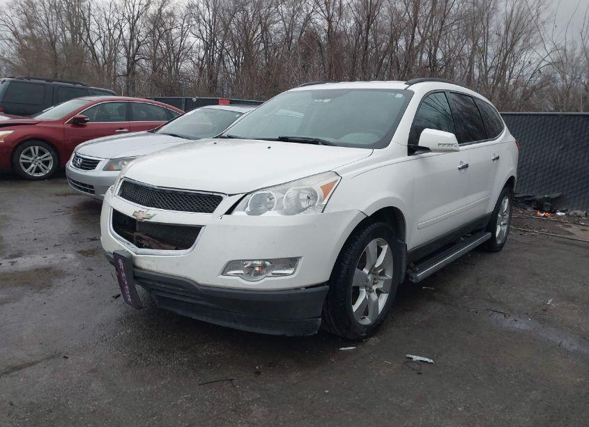 Photo 2 of 2012 Chevrolet Traverse 1LT (VIN 1GNKRGED9CJ317624)