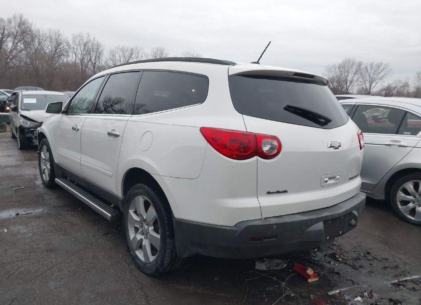 Photo 3 of 2012 Chevrolet Traverse 1LT (VIN 1GNKRGED9CJ317624)