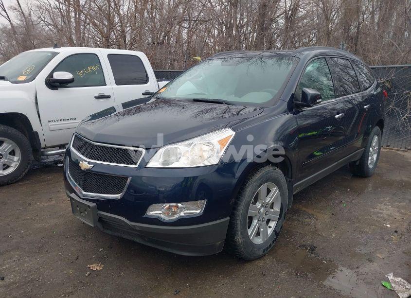 Photo 2 of 2011 Chevrolet Traverse 1LT (VIN 1GNKRGEDXBJ129354)