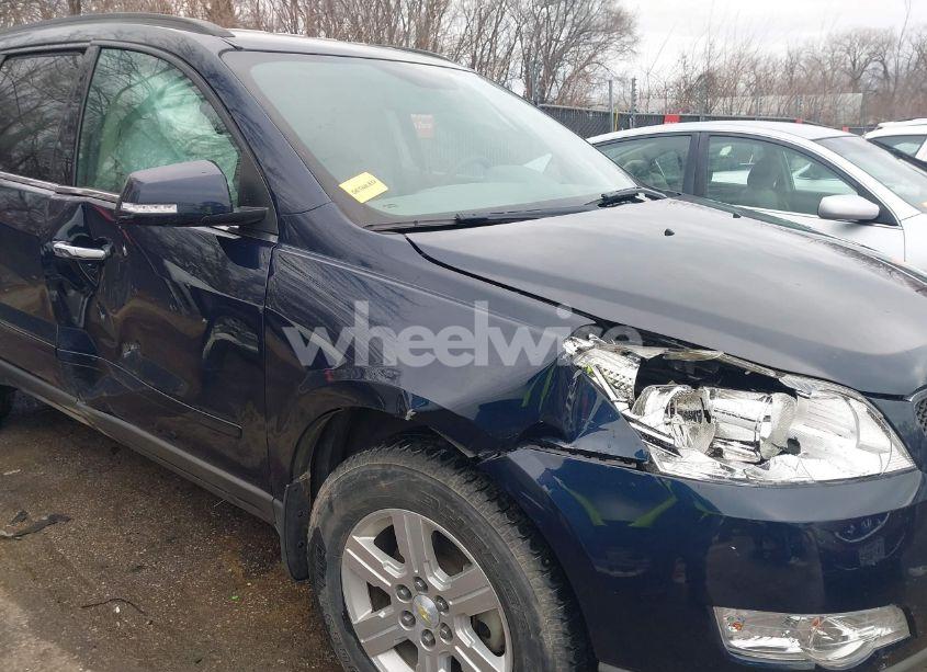 Photo 6 of 2011 Chevrolet Traverse 1LT (VIN 1GNKRGEDXBJ129354)