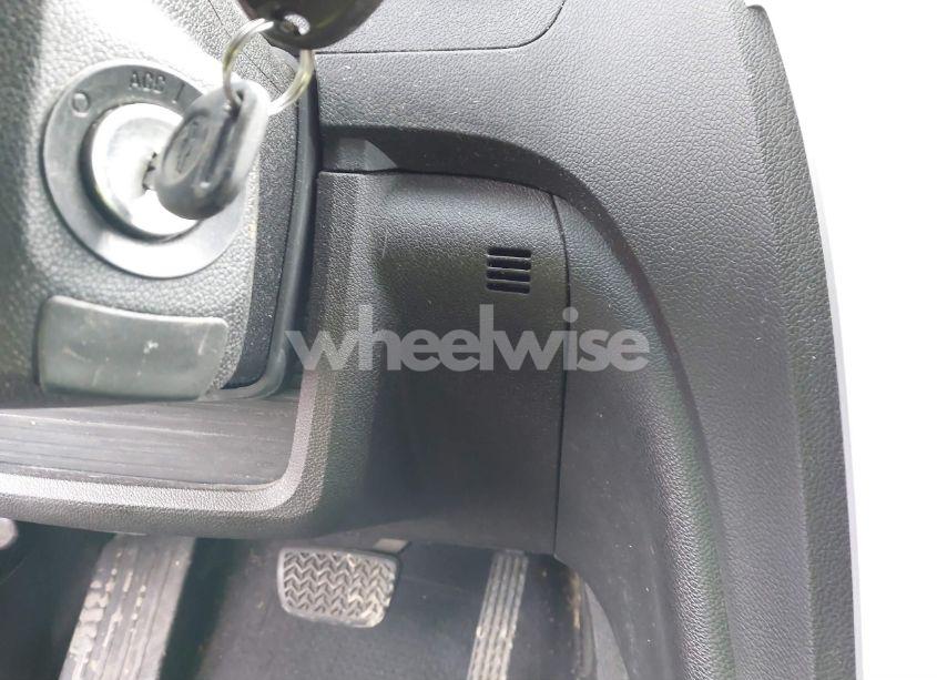 Photo 11 of 2011 Chevrolet Traverse 1LT (VIN 1GNKRGEDXBJ139835)