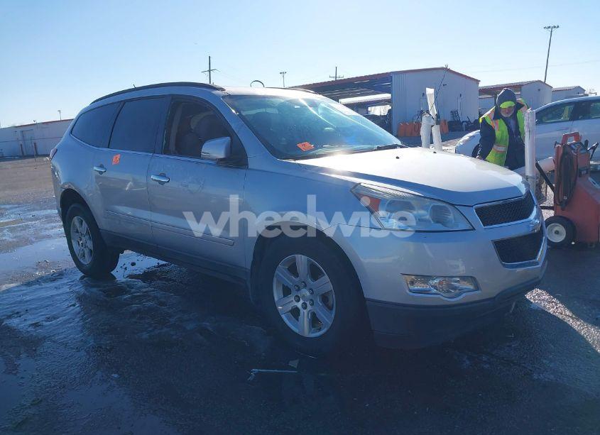 2011 Chevrolet Traverse 1LT (VIN 1GNKRGEDXBJ167618) main photo