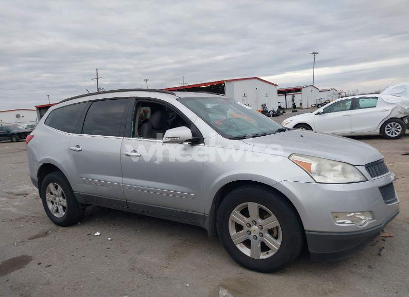 Photo 13 of 2011 Chevrolet Traverse 1LT (VIN 1GNKRGEDXBJ167618)