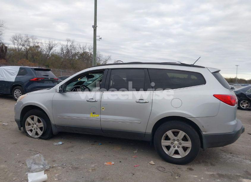Photo 14 of 2011 Chevrolet Traverse 1LT (VIN 1GNKRGEDXBJ167618)