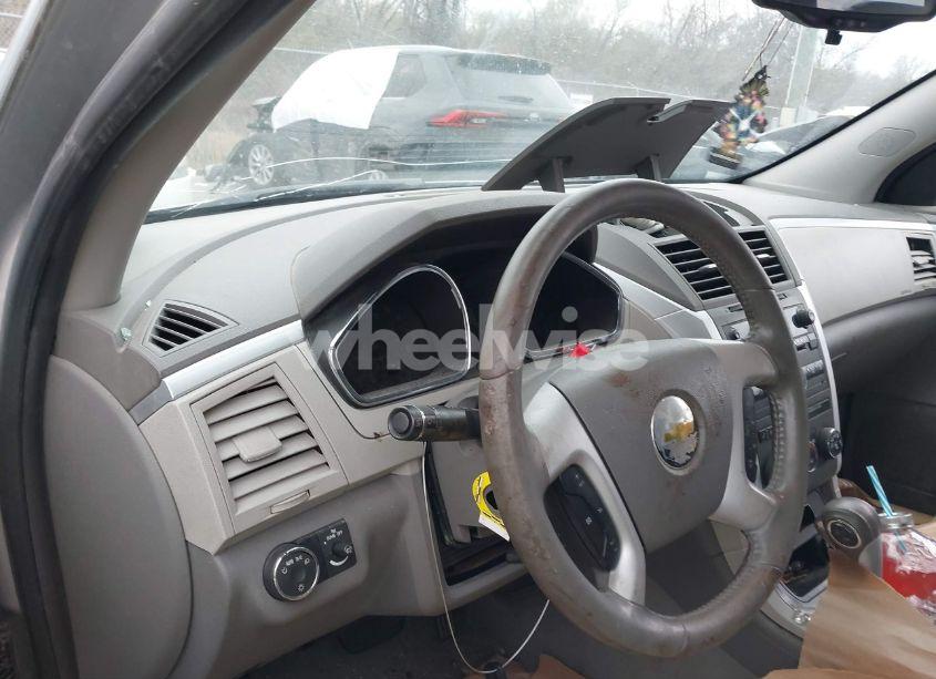 Photo 15 of 2011 Chevrolet Traverse 1LT (VIN 1GNKRGEDXBJ167618)