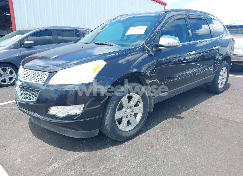 Photo 2 of 2011 Chevrolet Traverse 1LT (VIN 1GNKRGEDXBJ200164)