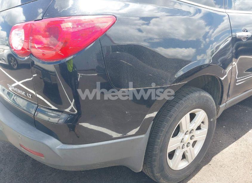 Photo 6 of 2011 Chevrolet Traverse 1LT (VIN 1GNKRGEDXBJ200164)