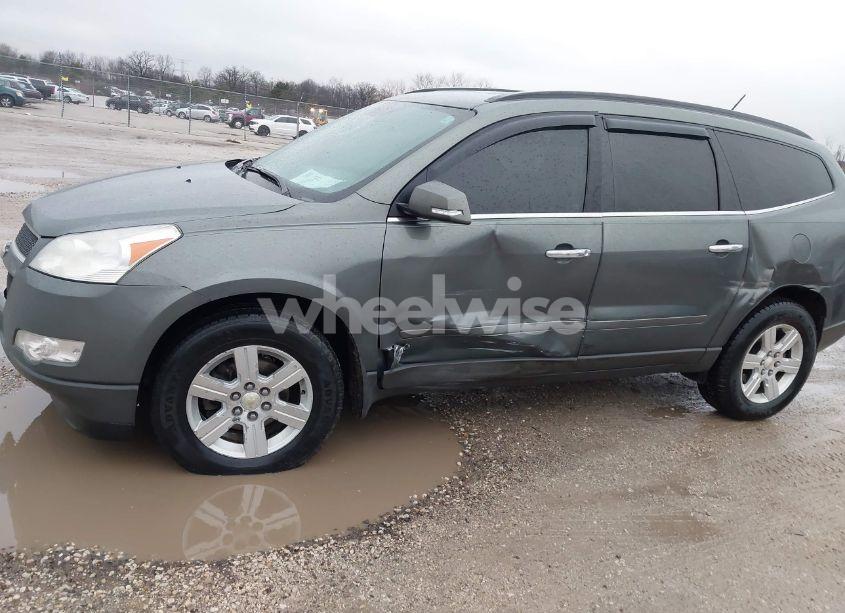 Photo 6 of 2011 Chevrolet Traverse 1LT (VIN 1GNKRGEDXBJ267766)
