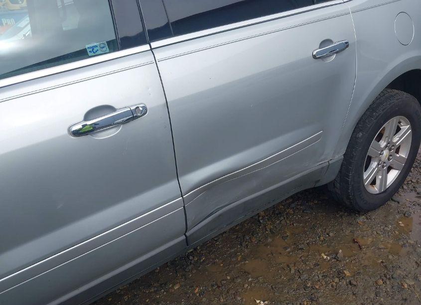 Photo 6 of 2011 Chevrolet Traverse 1LT (VIN 1GNKRGEDXBJ374039)