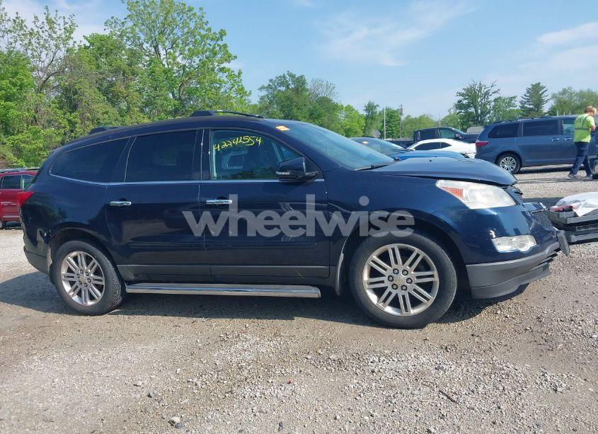 Photo 13 of 2011 Chevrolet Traverse 1LT (VIN 1GNKRGEDXBJ390046)