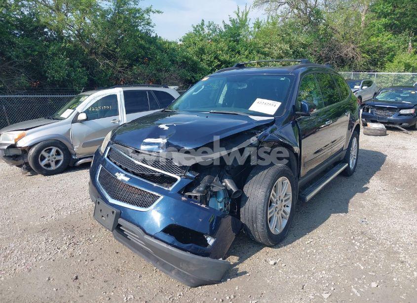 Photo 2 of 2011 Chevrolet Traverse 1LT (VIN 1GNKRGEDXBJ390046)