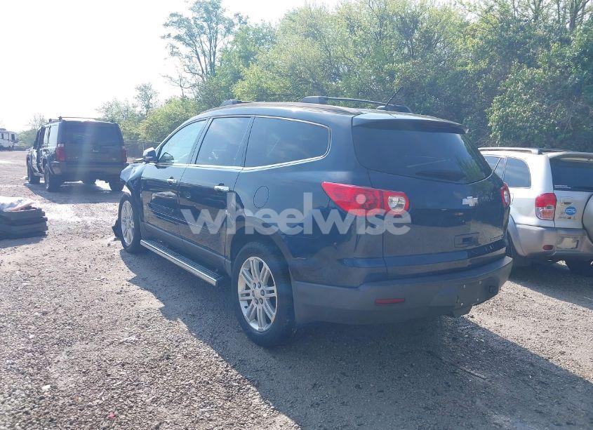 Photo 3 of 2011 Chevrolet Traverse 1LT (VIN 1GNKRGEDXBJ390046)
