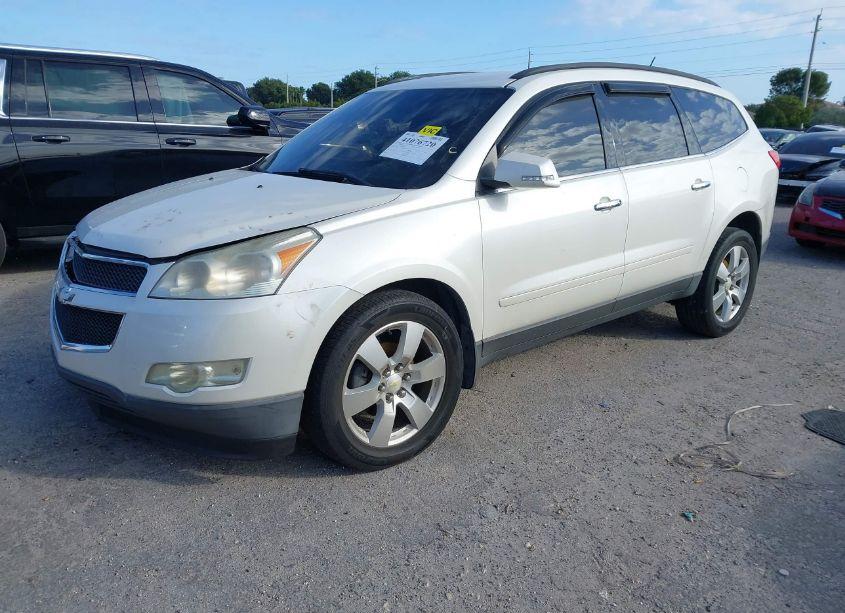 Photo 2 of 2012 Chevrolet Traverse 1LT (VIN 1GNKRGEDXCJ244103)