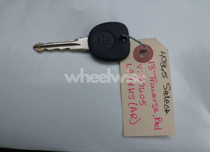 Photo 11 of 2013 Chevrolet Traverse 1LT (VIN 1GNKRGKD0DJ127605)