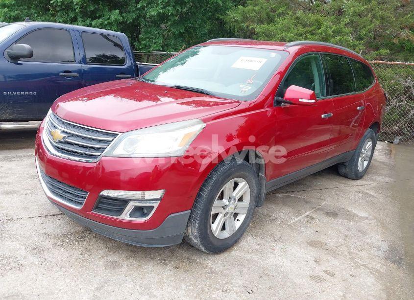 Photo 2 of 2013 Chevrolet Traverse 1LT (VIN 1GNKRGKD0DJ127605)