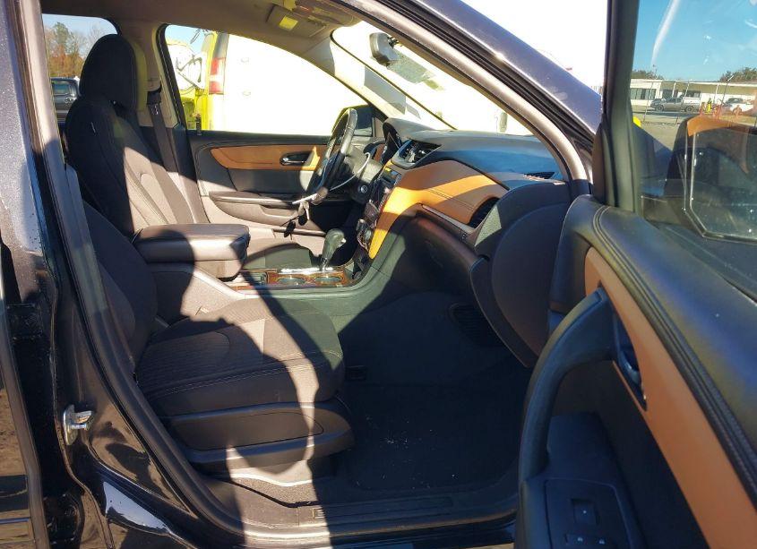 Photo 5 of 2013 Chevrolet Traverse 1LT (VIN 1GNKRGKD0DJ202299)