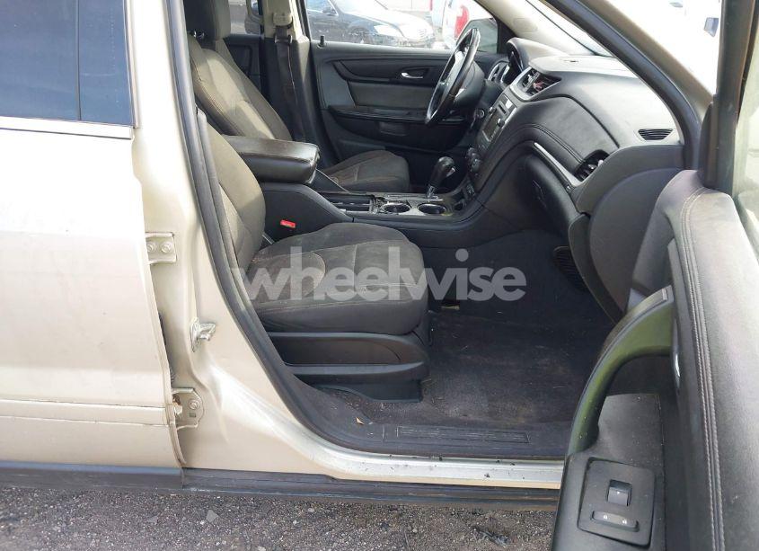 Photo 5 of 2015 Chevrolet Traverse 1LT (VIN 1GNKRGKD0FJ139286)