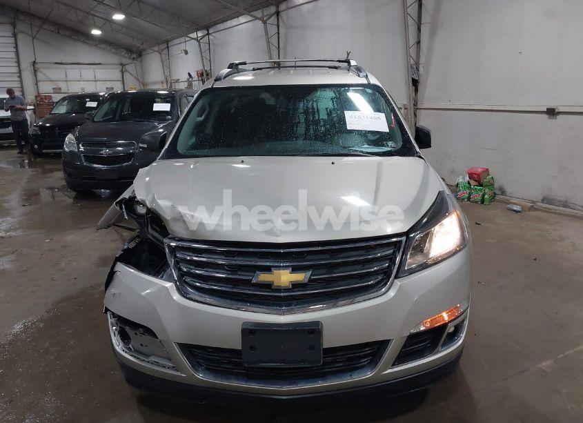 Photo 13 of 2015 Chevrolet Traverse 1LT (VIN 1GNKRGKD0FJ235354)