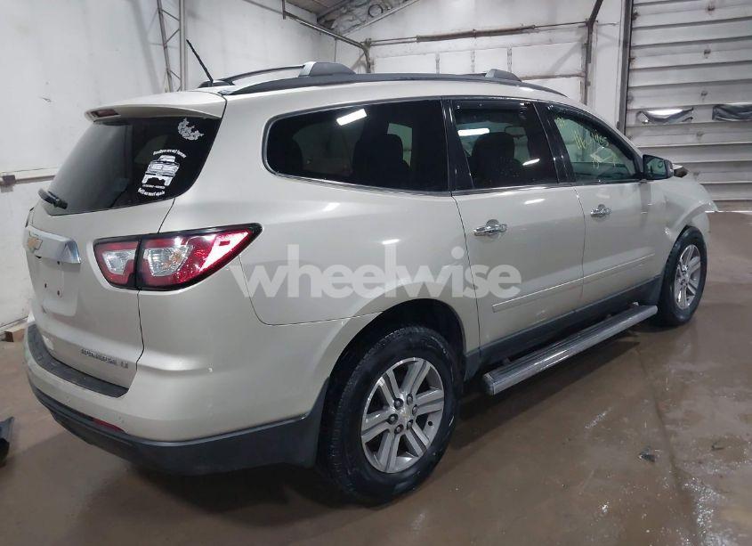 Photo 4 of 2015 Chevrolet Traverse 1LT (VIN 1GNKRGKD0FJ235354)