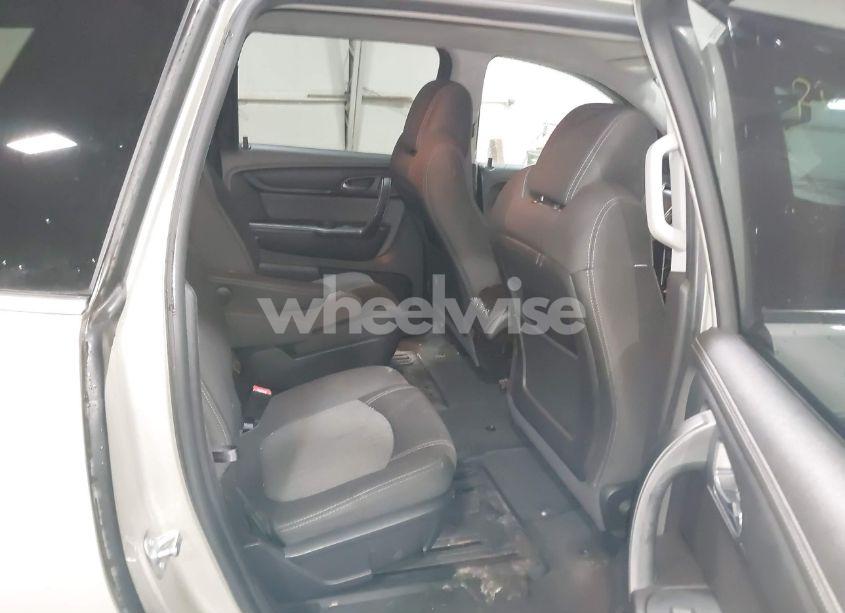 Photo 8 of 2015 Chevrolet Traverse 1LT (VIN 1GNKRGKD0FJ235354)