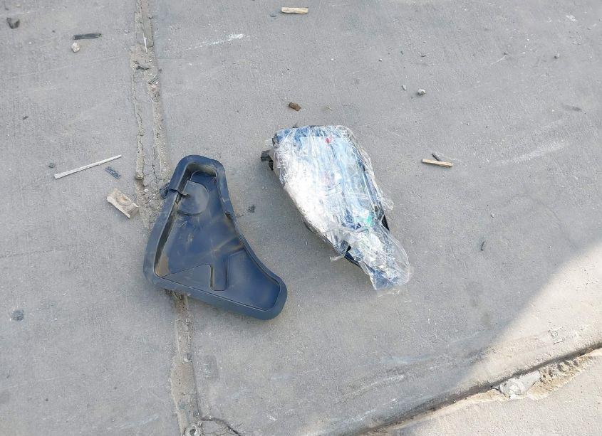 Photo 12 of 2015 Chevrolet Traverse 1LT (VIN 1GNKRGKD0FJ347894)