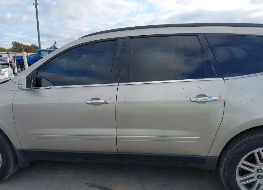 Photo 15 of 2015 Chevrolet Traverse 1LT (VIN 1GNKRGKD0FJ347894)
