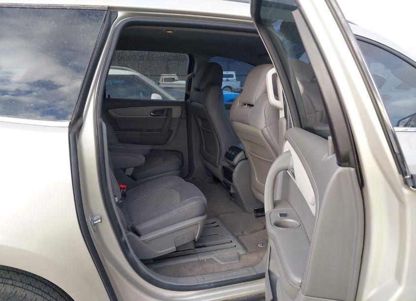 Photo 8 of 2015 Chevrolet Traverse 1LT (VIN 1GNKRGKD0FJ347894)