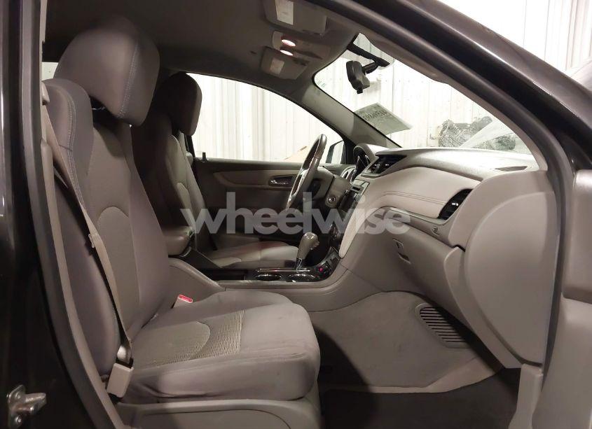 Photo 5 of 2015 Chevrolet Traverse 1LT (VIN 1GNKRGKD0FJ354134)