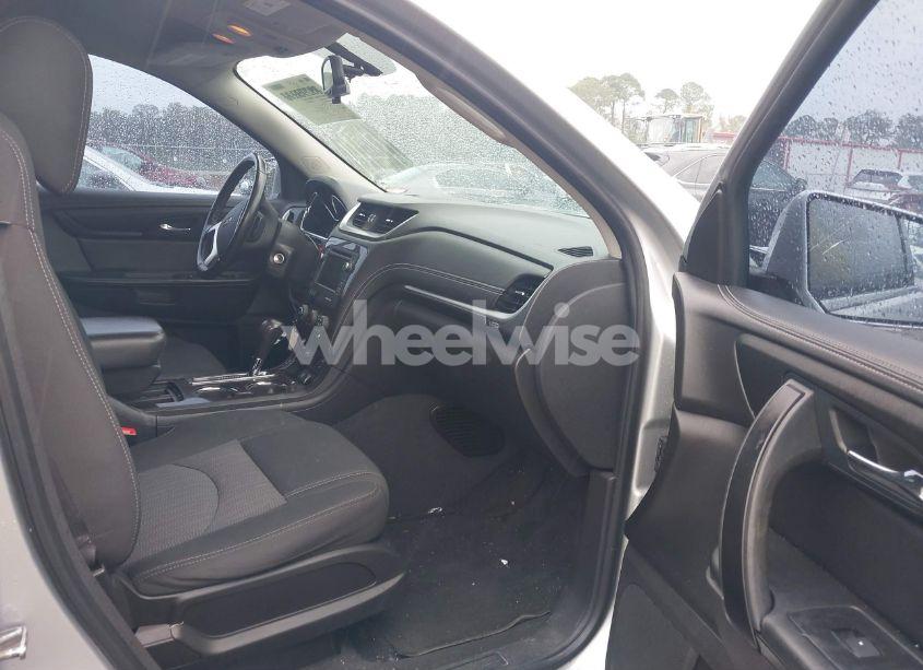 Photo 5 of 2015 Chevrolet Traverse 1LT (VIN 1GNKRGKD0FJ385528)