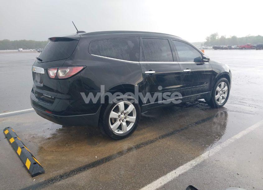 Photo 4 of 2016 Chevrolet Traverse 1LT (VIN 1GNKRGKD0GJ235730)
