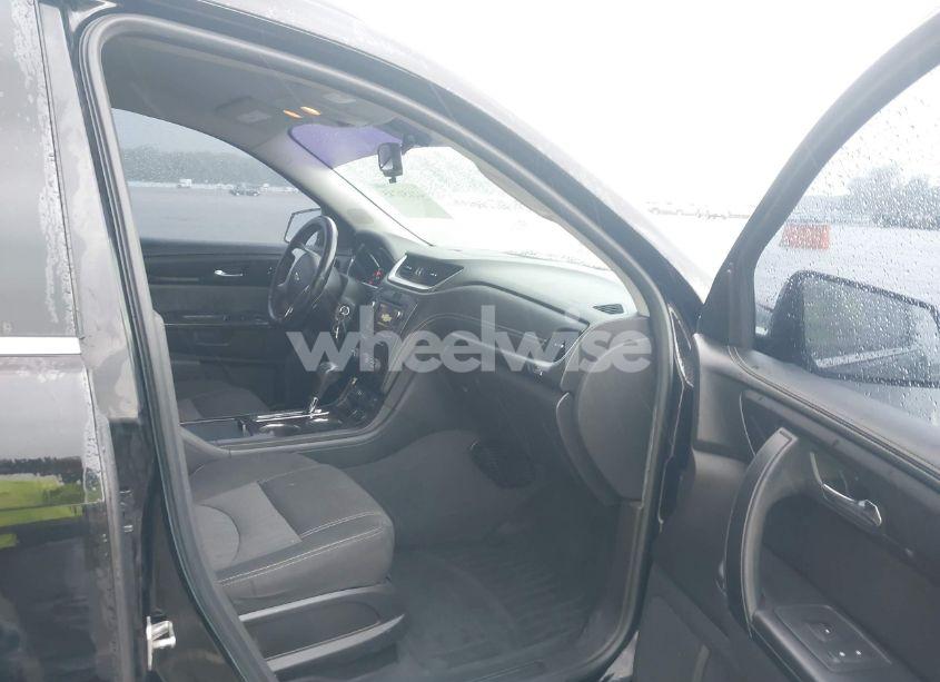 Photo 5 of 2016 Chevrolet Traverse 1LT (VIN 1GNKRGKD0GJ235730)