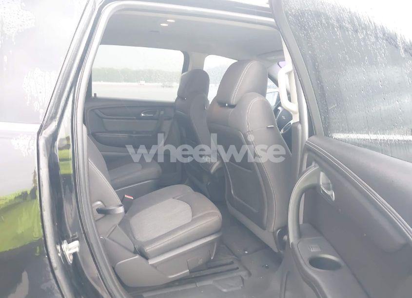 Photo 8 of 2016 Chevrolet Traverse 1LT (VIN 1GNKRGKD0GJ235730)