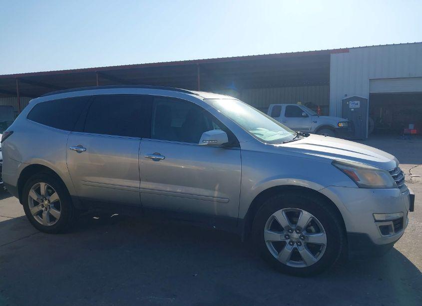 Photo 13 of 2016 Chevrolet Traverse 1LT (VIN 1GNKRGKD0GJ340784)