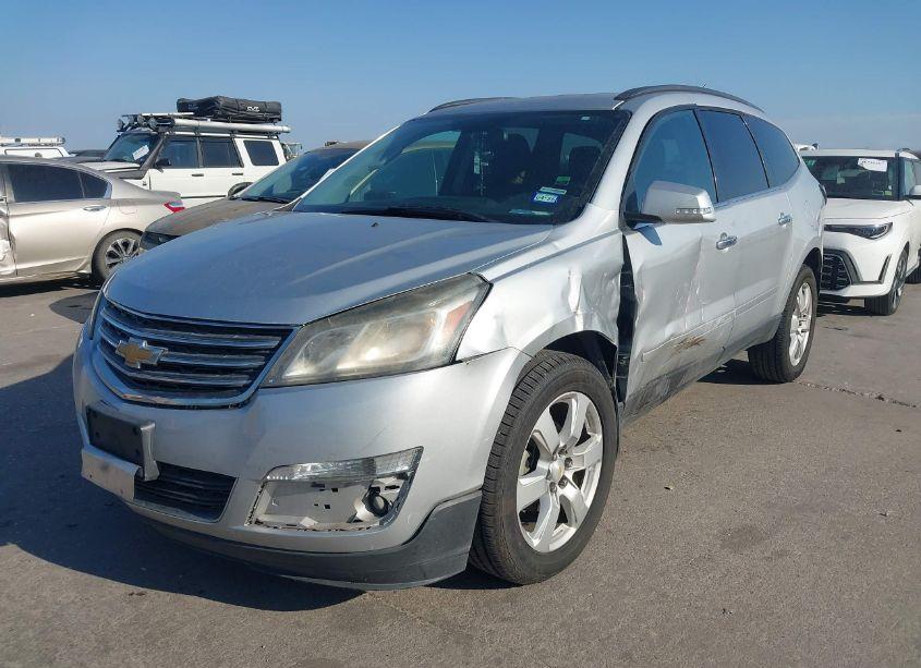 Photo 2 of 2016 Chevrolet Traverse 1LT (VIN 1GNKRGKD0GJ340784)