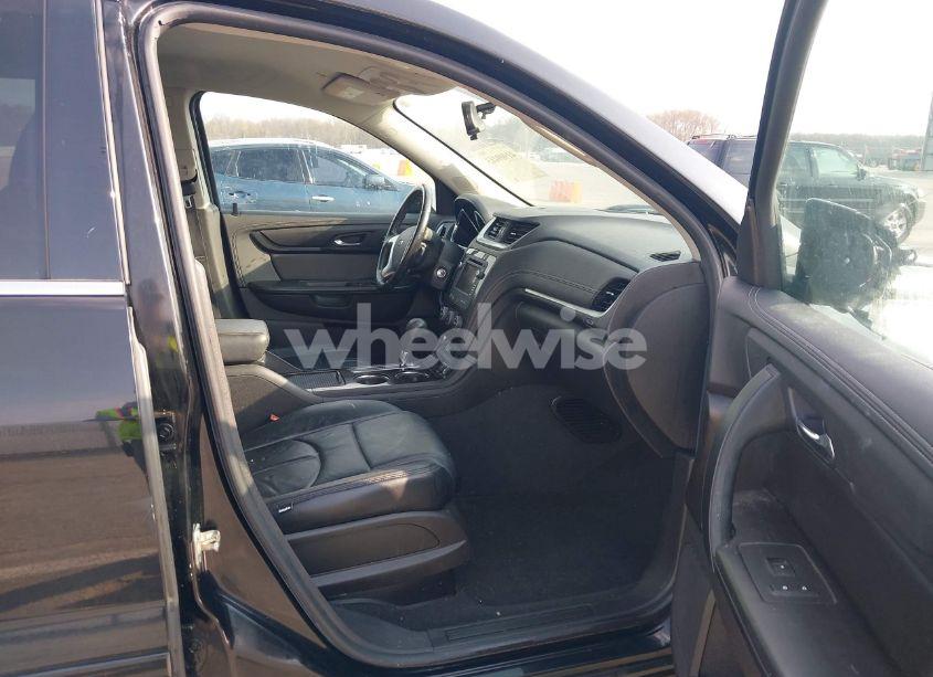 Photo 5 of 2017 Chevrolet Traverse 1LT (VIN 1GNKRGKD0HJ103889)