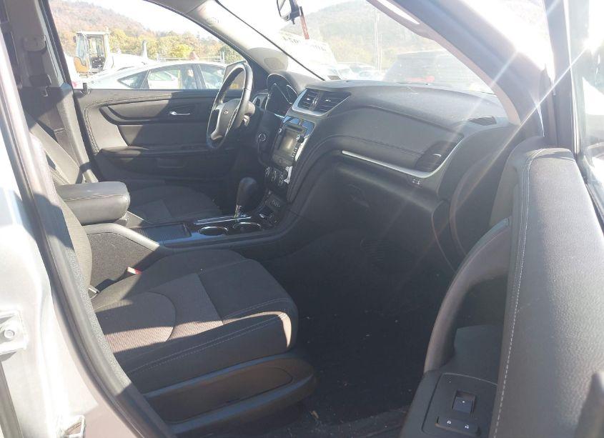 Photo 5 of 2017 Chevrolet Traverse 1LT (VIN 1GNKRGKD0HJ305874)