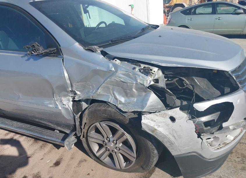 Photo 6 of 2017 Chevrolet Traverse 1LT (VIN 1GNKRGKD0HJ305874)