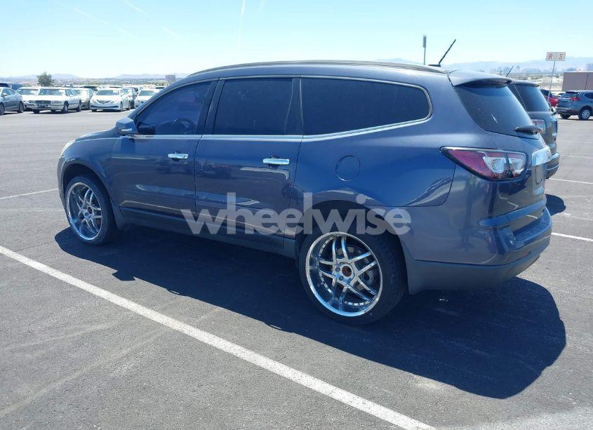 Photo 3 of 2014 Chevrolet Traverse 1LT (VIN 1GNKRGKD1EJ152787)