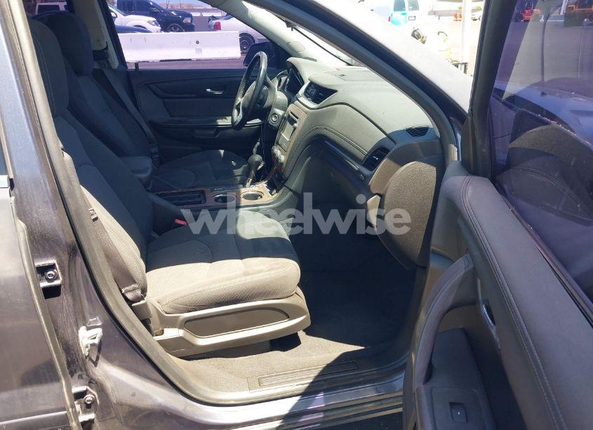 Photo 5 of 2014 Chevrolet Traverse 1LT (VIN 1GNKRGKD1EJ152787)