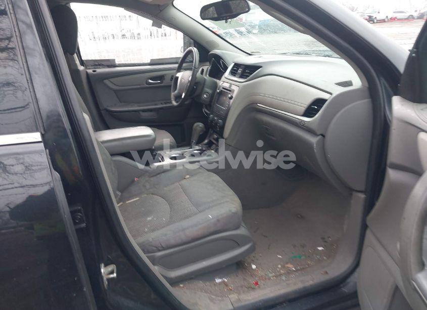 Photo 5 of 2015 Chevrolet Traverse 1LT (VIN 1GNKRGKD1FJ146232)