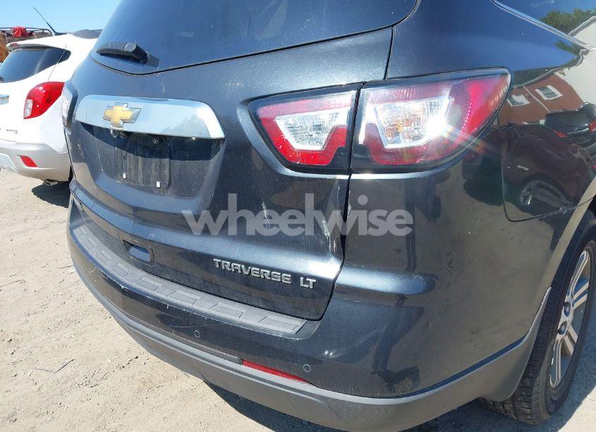 Photo 6 of 2015 Chevrolet Traverse 1LT (VIN 1GNKRGKD1FJ229238)