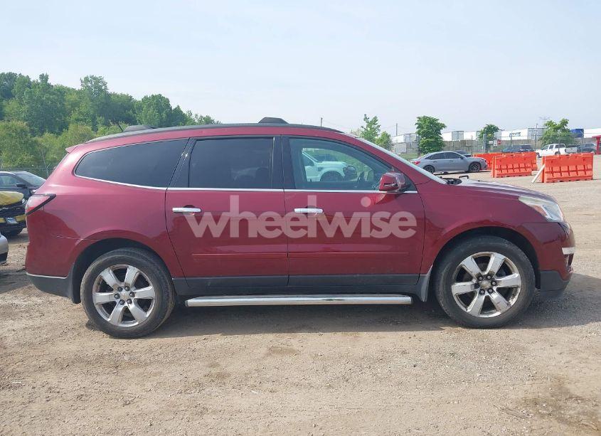 Photo 13 of 2016 Chevrolet Traverse 1LT (VIN 1GNKRGKD1GJ103396)