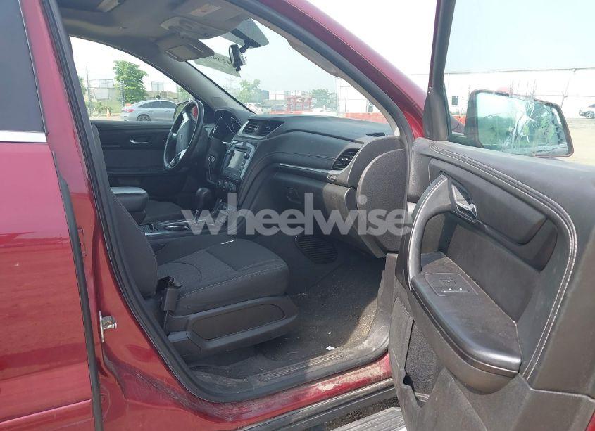 Photo 5 of 2016 Chevrolet Traverse 1LT (VIN 1GNKRGKD1GJ103396)