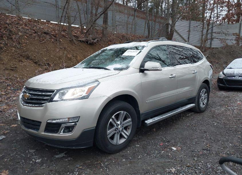 Photo 2 of 2016 Chevrolet Traverse 1LT (VIN 1GNKRGKD1GJ143686)