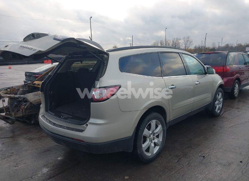 Photo 4 of 2016 Chevrolet Traverse 1LT (VIN 1GNKRGKD1GJ243223)