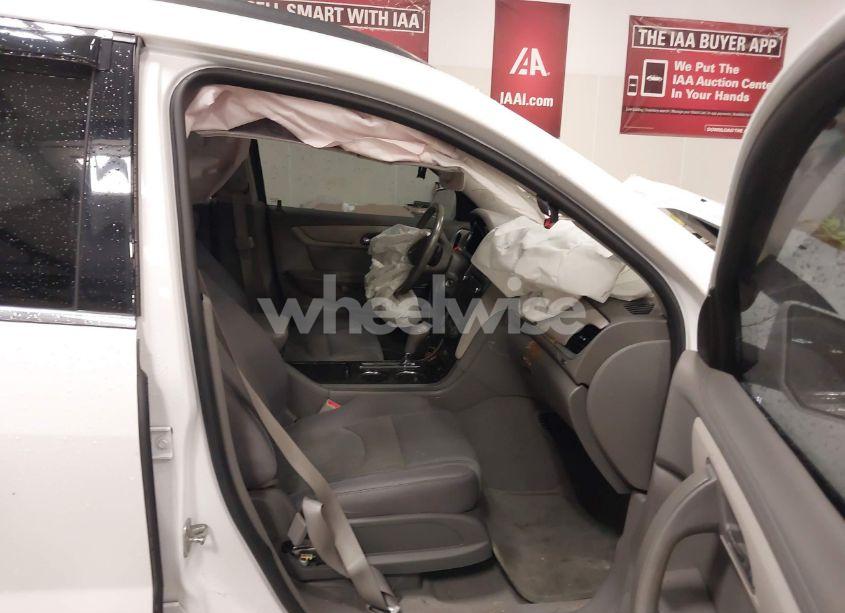 Photo 5 of 2017 Chevrolet Traverse 1LT (VIN 1GNKRGKD1HJ258824)